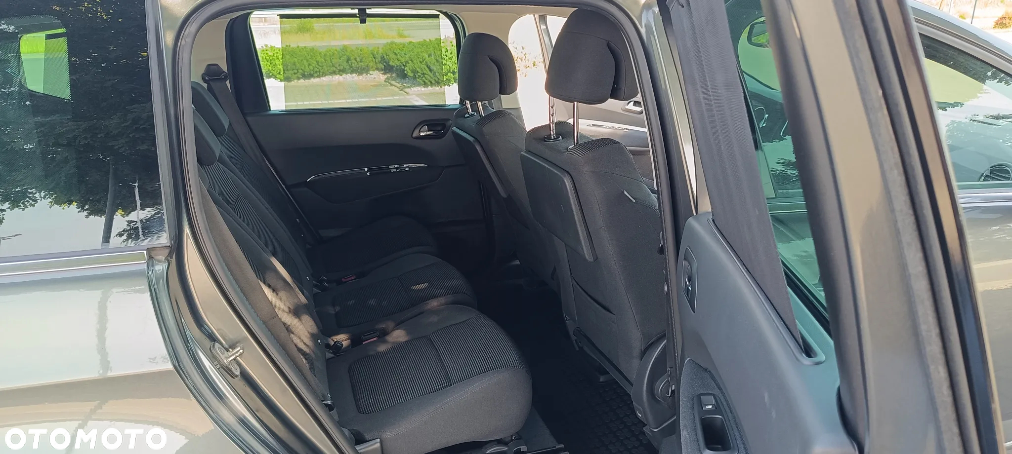 Peugeot 5008 1.6 HDi Active 7os - 17