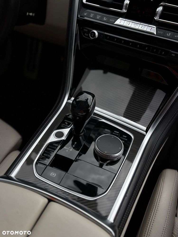 BMW Seria 8 840d xDrive mHEV - 22