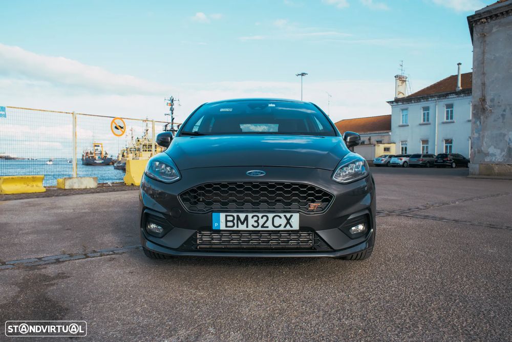 Ford Fiesta 1.5 EcoBoost S&S ST X - 4