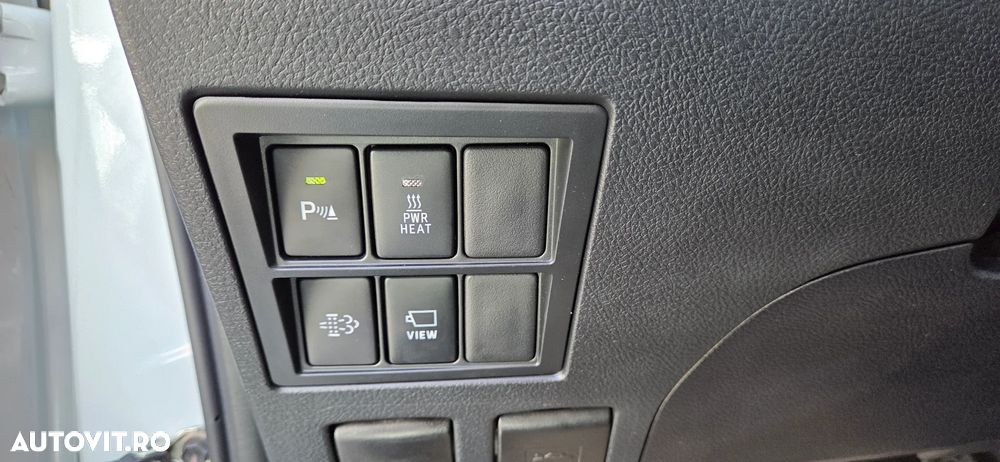 Toyota Hilux 2.8D 204CP 4x4 Double Cab AT GR Sport - 26