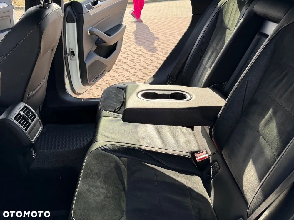 Volkswagen Arteon 2.0 TSI R-Line DSG - 11
