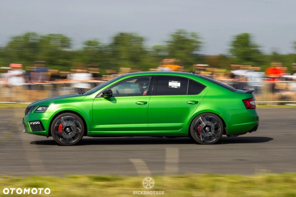 Skoda Octavia 2.0 TSI RS Challenge 245 DSG - 8