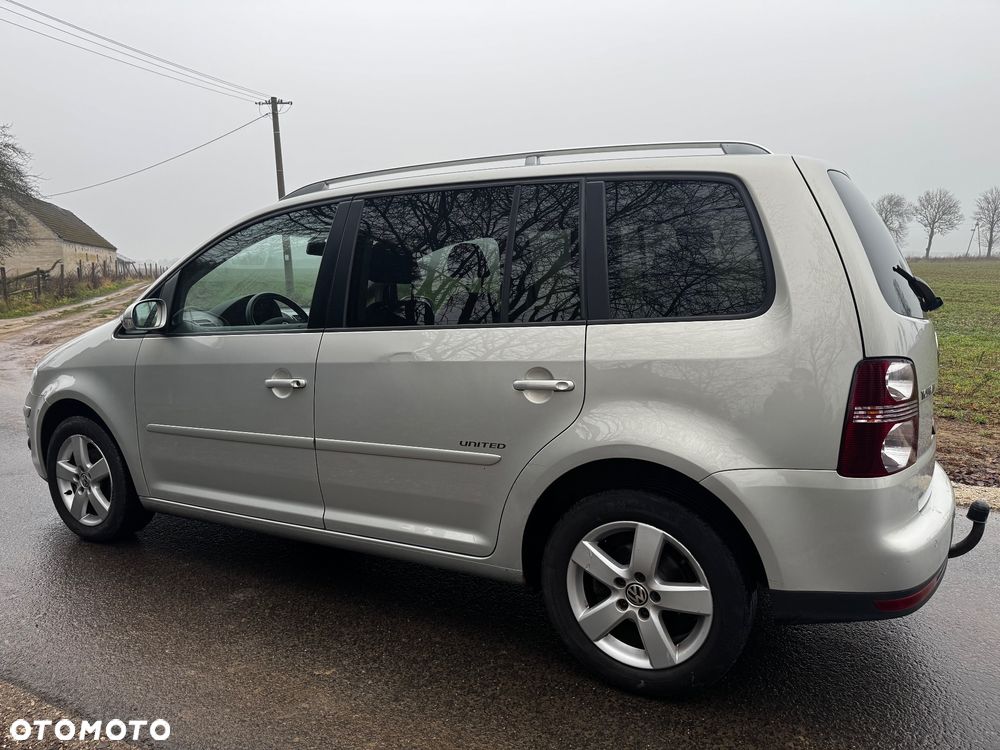 Volkswagen Touran 1.4 TSI United - 8