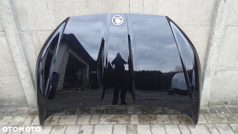 SKODA ENYAQ 5LA - maska - 1