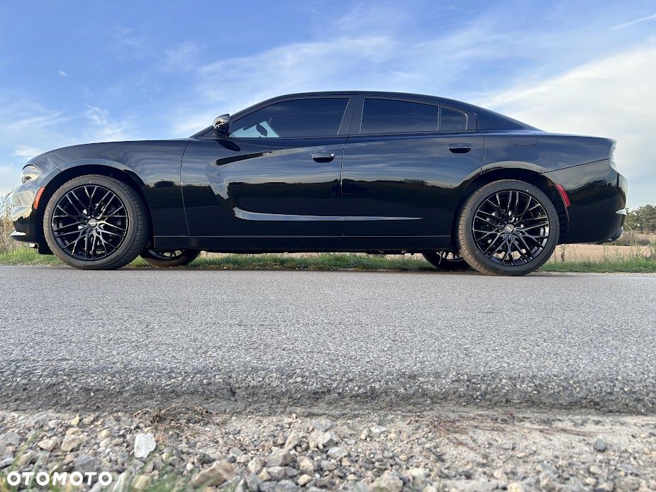 Dodge Charger - 13