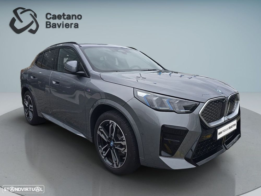 BMW iX2 eDrive20 - 10