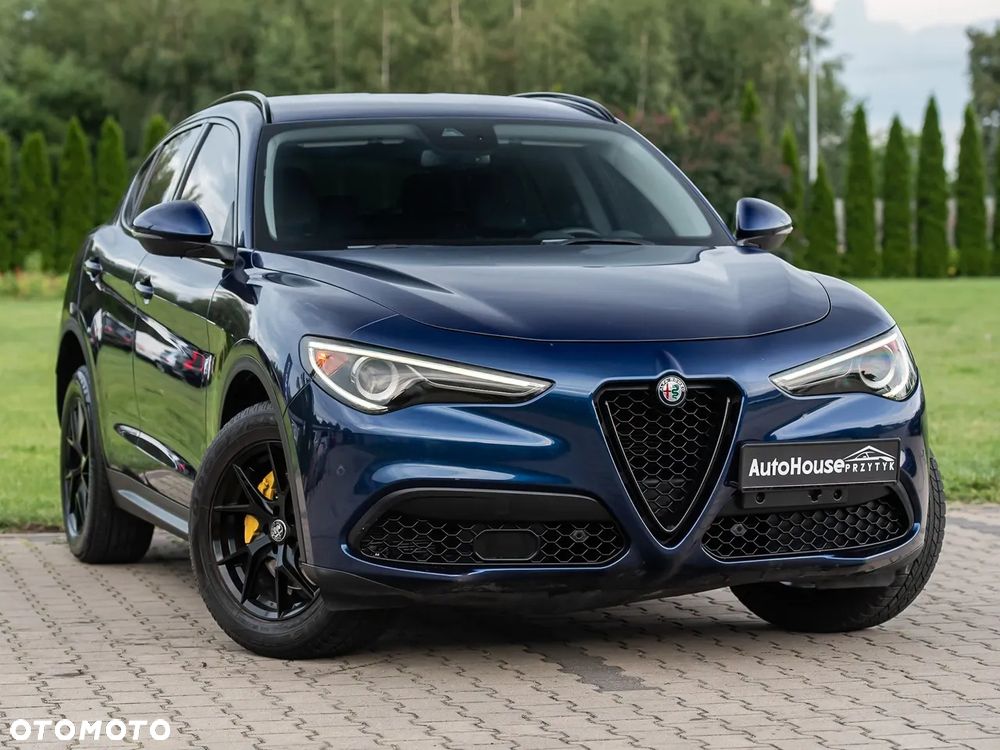 Alfa Romeo Stelvio 2.0 Turbo 16V AT8-Q4 Executive - 1