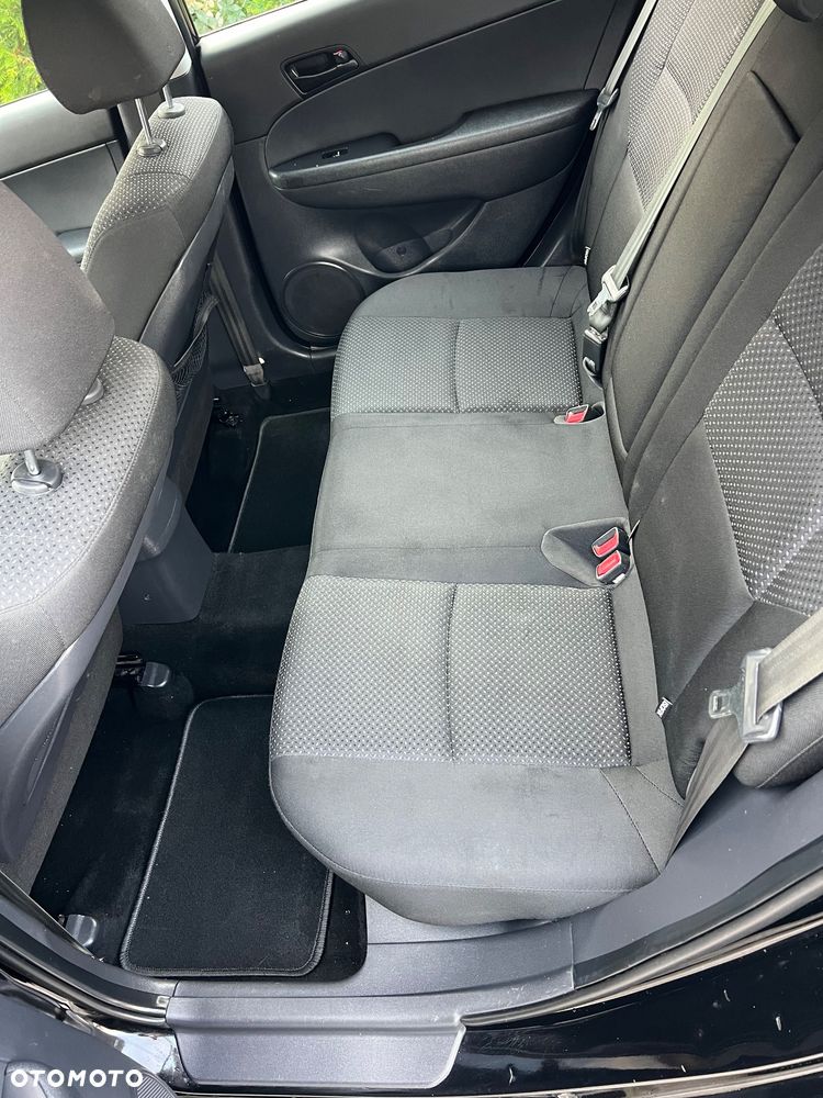 Hyundai i30 1.6 blue Comfort - 13