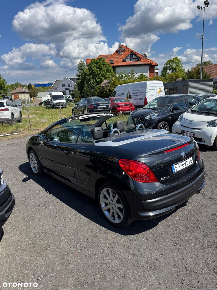 Peugeot 207 CC - 1