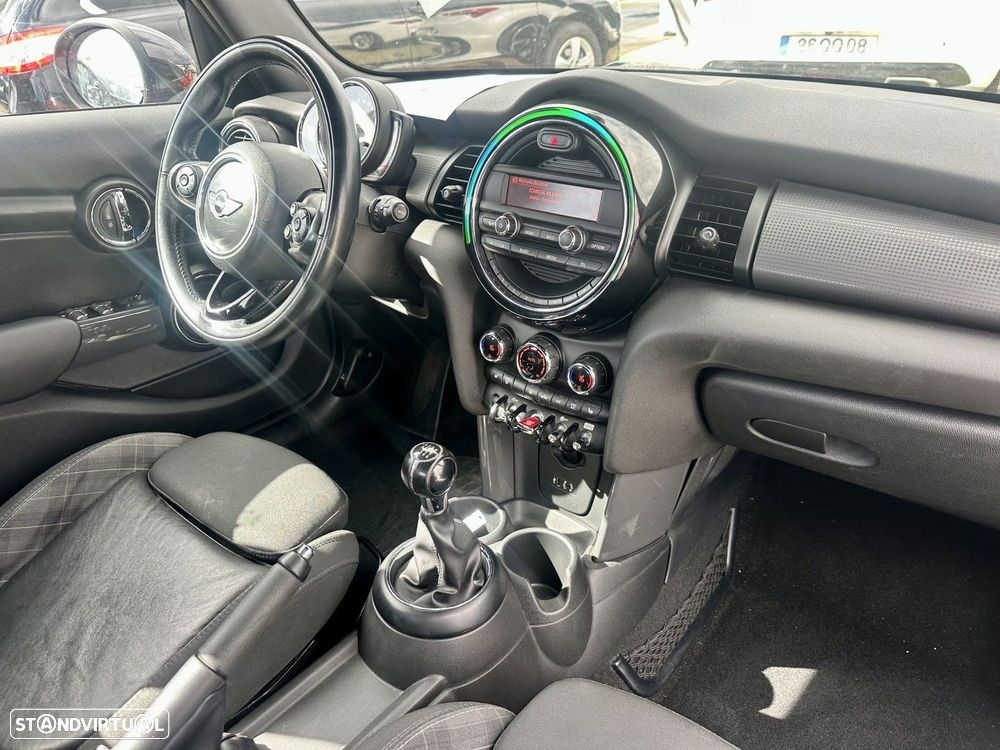 MINI 5 Portas Cooper Sport Edition - 8