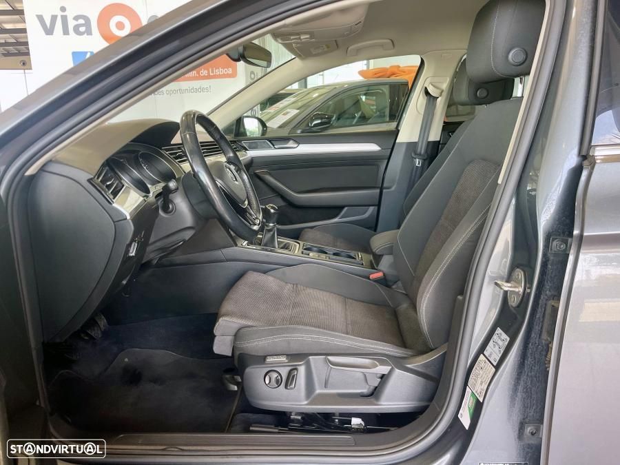 VW Passat 1.6 TDI BlueMotion - 9