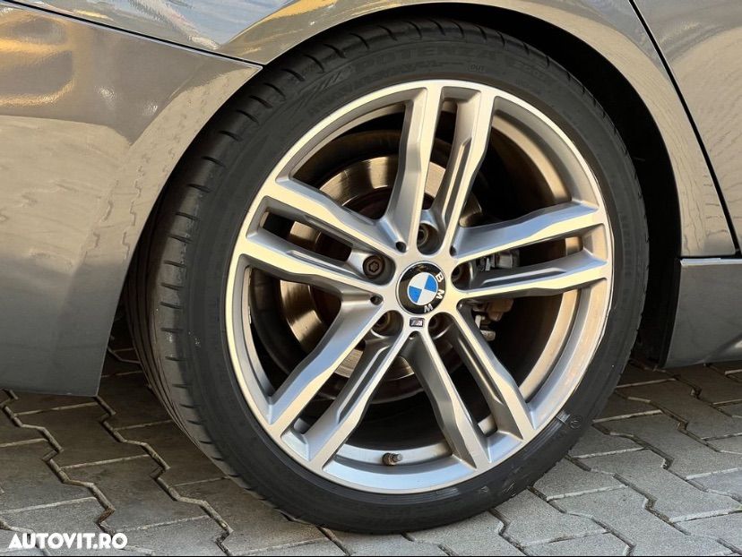 BMW Seria 3 330e iPerformance M Sport - 15