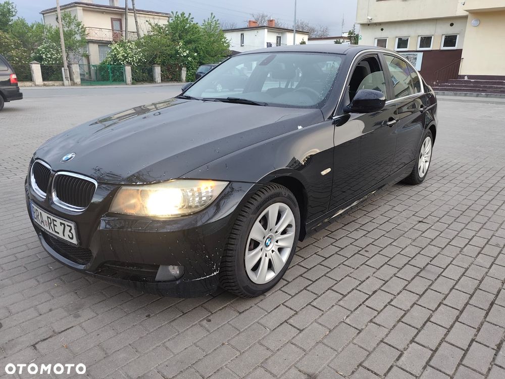 BMW Seria 3 318d - 1