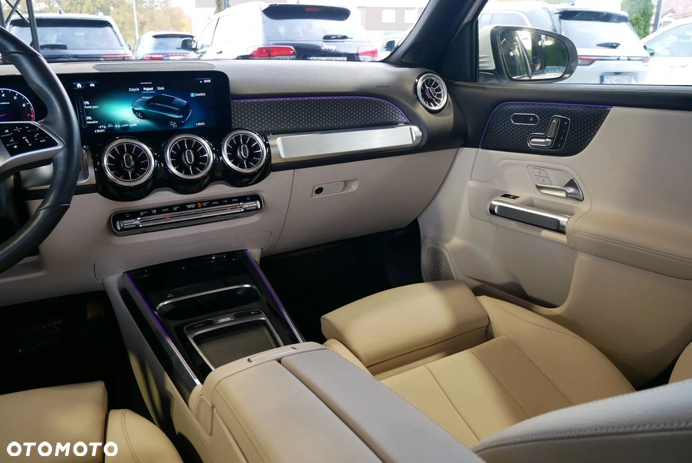 Mercedes-Benz GLB 250 4Matic 8G-DCT - 20