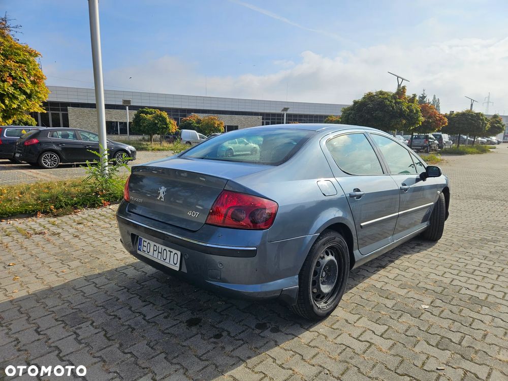 Peugeot 407 - 4