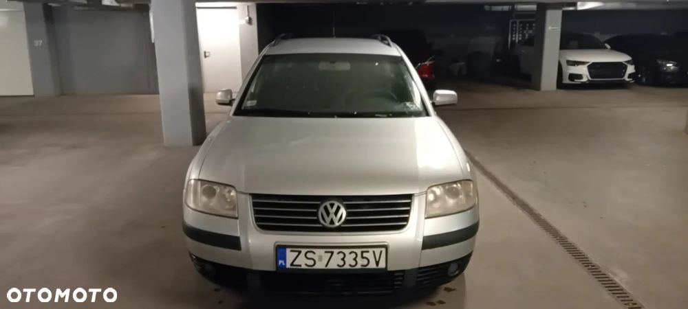 Volkswagen Passat 1.9 TDI Basis - 1