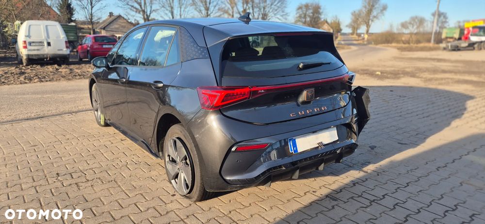 Cupra Born - 12