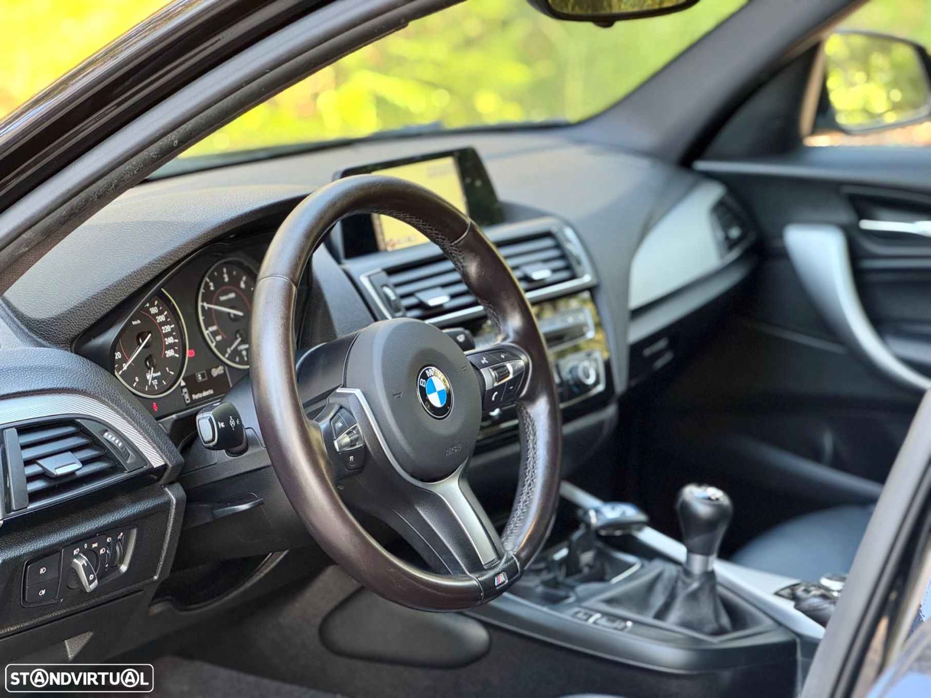 BMW 116 d Pack M - 11