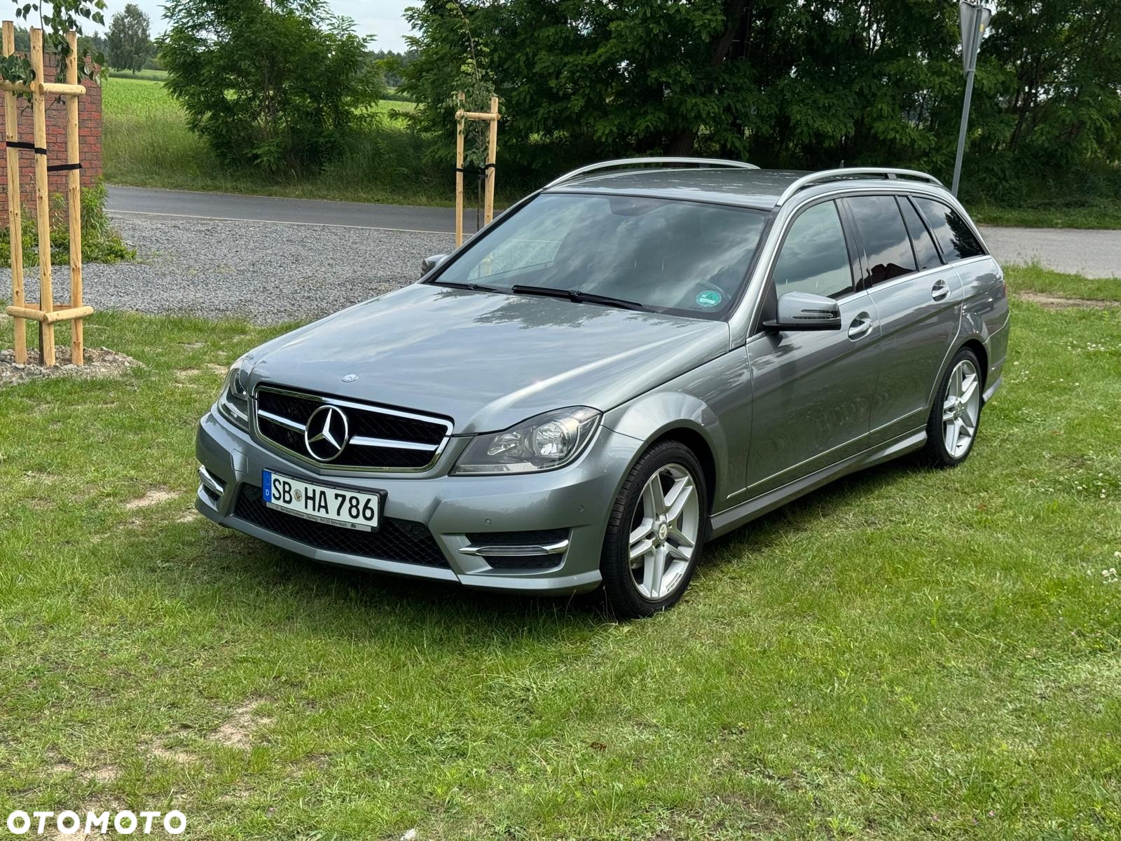 Mercedes-Benz Klasa C 180 CGI BlueEff Avantgarde - 3