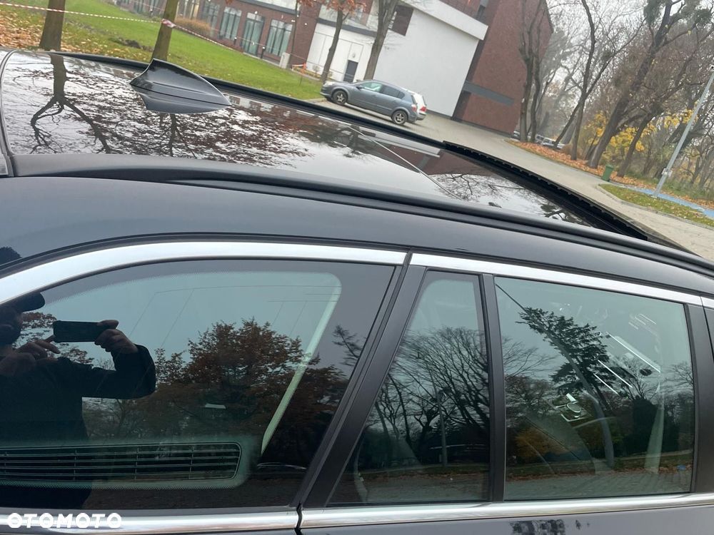 BMW Seria 5 520d Sport - 33