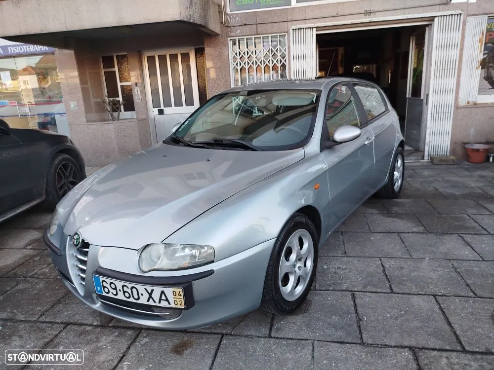 Alfa Romeo 147 1.6 TS Distinctive - 3