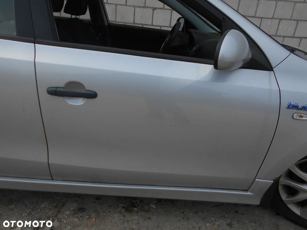 HYUNDAI I30 1.6 CRDI 90KM D4FB CW KOMBI 10ROK LIFT KOD LAKIERU 2R SILNIK SKRZYNIA BIEGOW MASKA BLOTNIK ZDERZAK LUSTERKO ZAWIESZENIE WSPOMAGANIE ELEKTRYCZNE TURBINA WTRYSKI ALTERNATOR ROZRUSZNIK KOMPRESOR KLIMATYZACJI FOTEL PODSUFITKA - 14