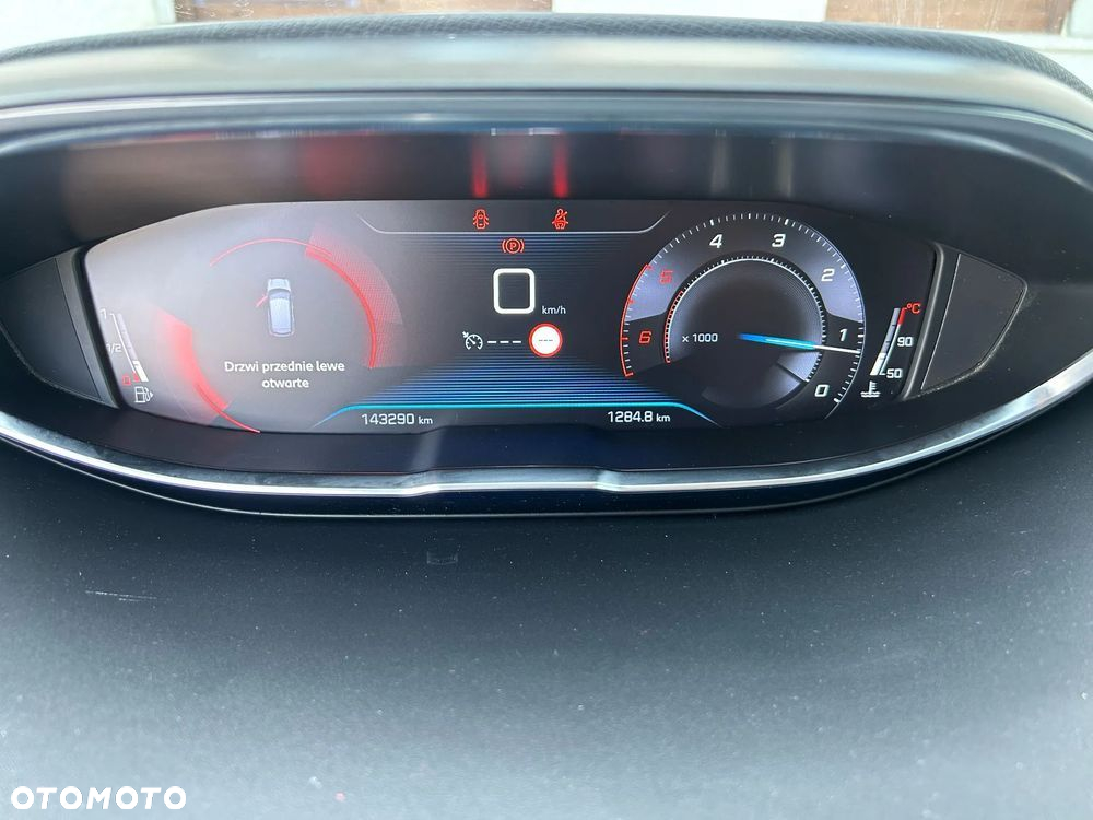 Peugeot 3008 - 18