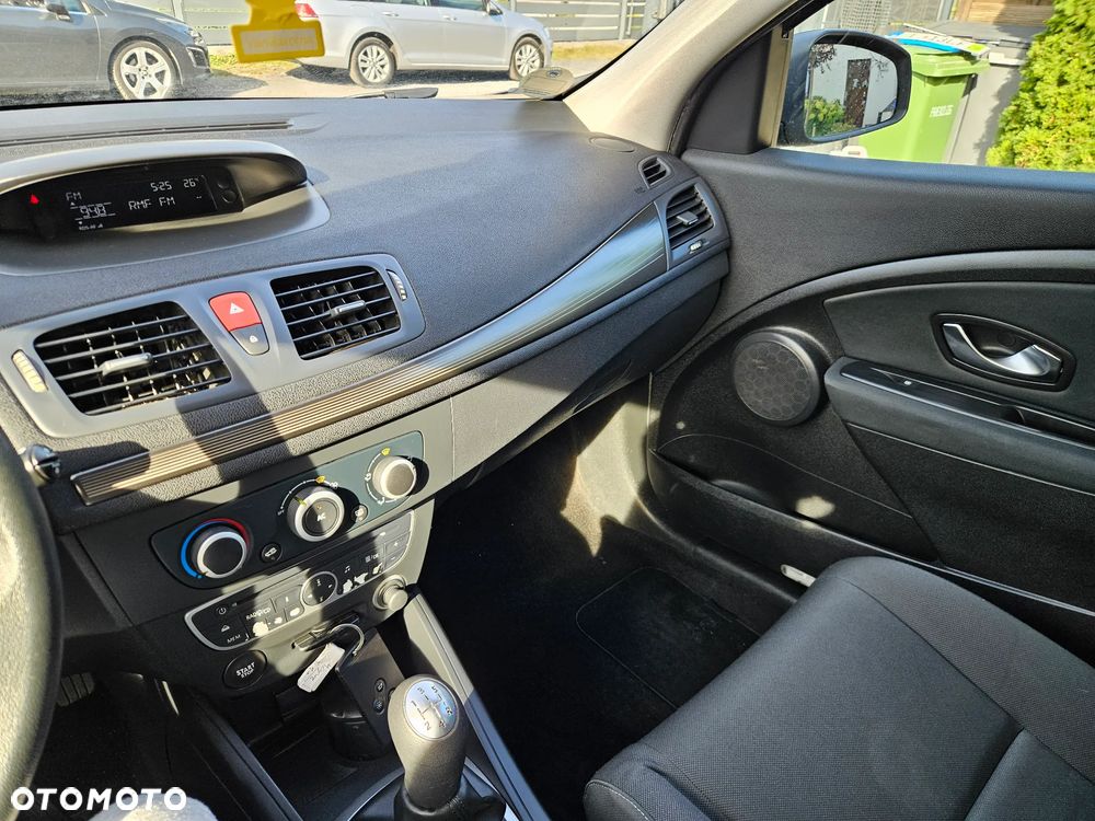 Renault Megane 1.6 16V 100 Expression - 16