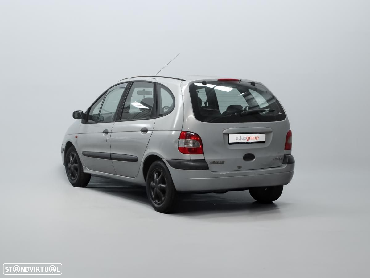 Renault Scénic 1.4 16V RTE - 2