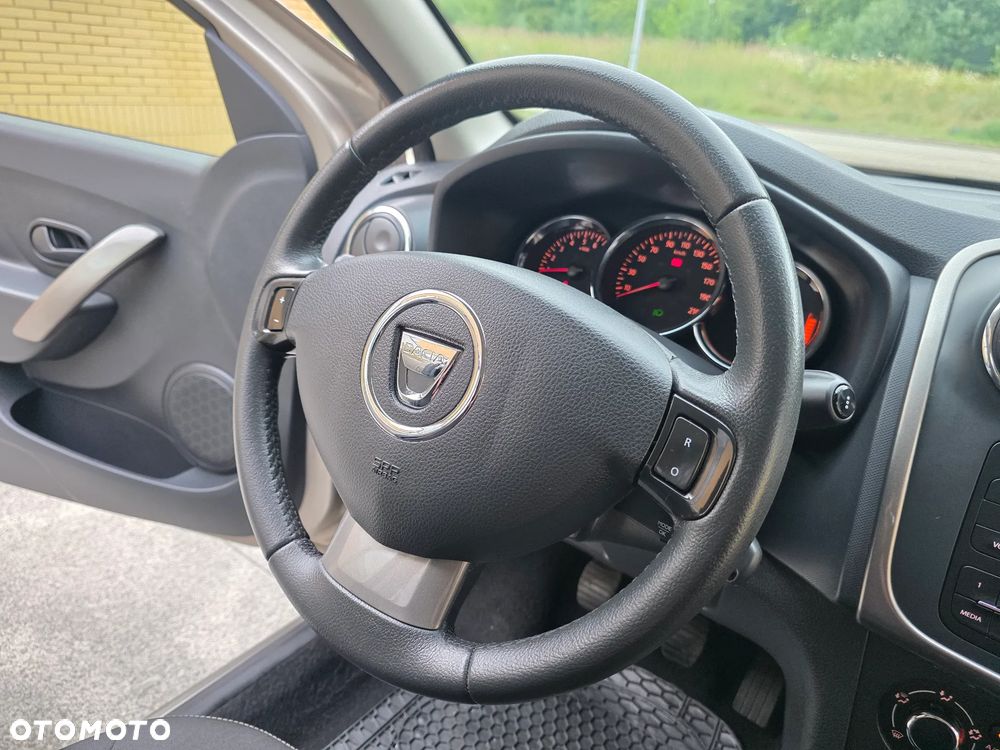 Dacia Sandero 1.2 16V Laureate - 15