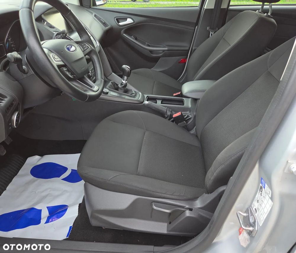 Ford Focus 1.0 EcoBoost Trend - 8