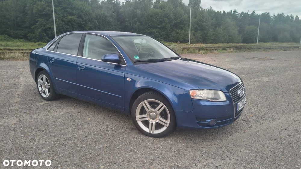 Audi A4 Limousine - 5