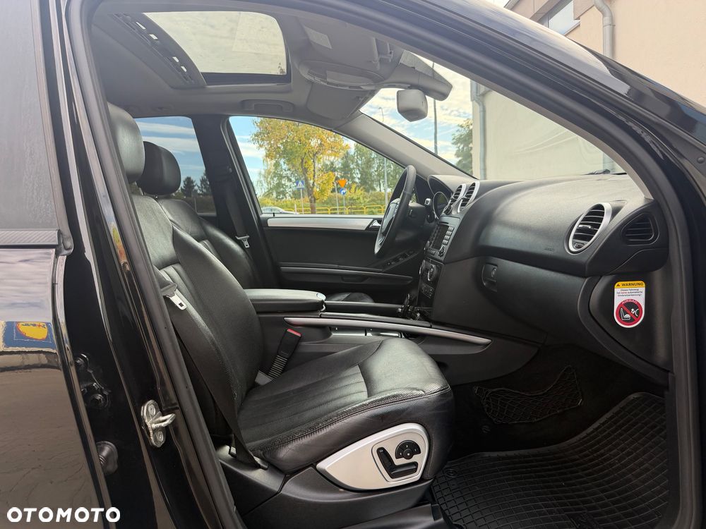 Mercedes-Benz ML - 19