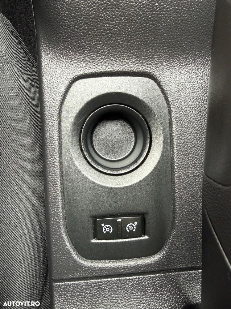 Dacia Duster 1.6 SCe Prestige jante 16" - 31