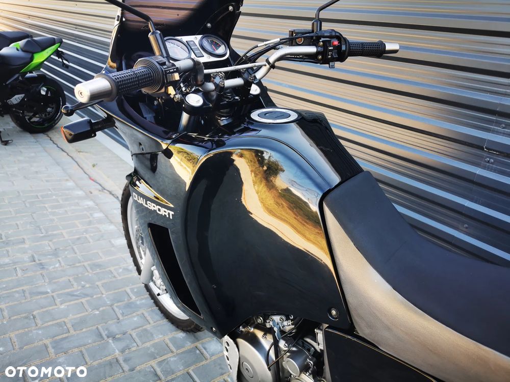 Suzuki DR - 9
