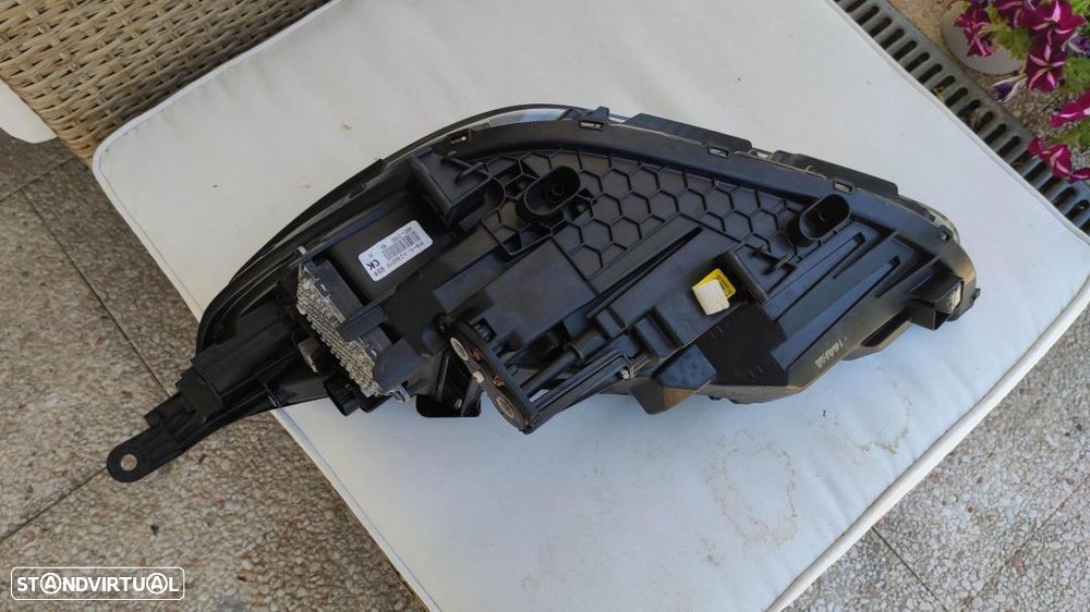 farol direito completo Hyundai i30 R black edition - 10