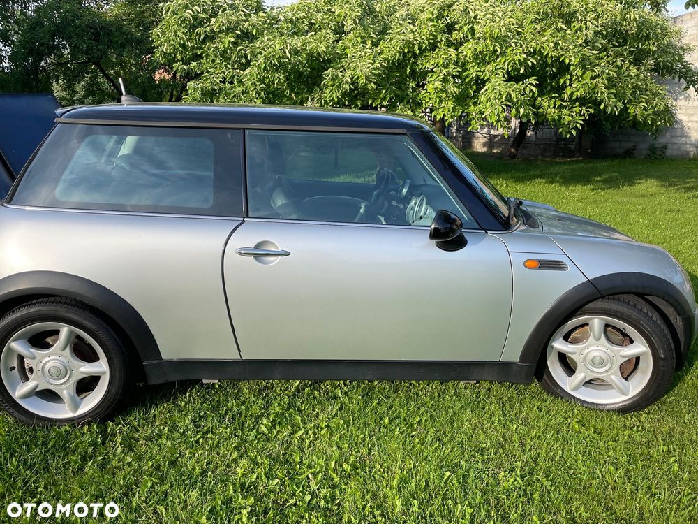 MINI Cooper Standard - 2