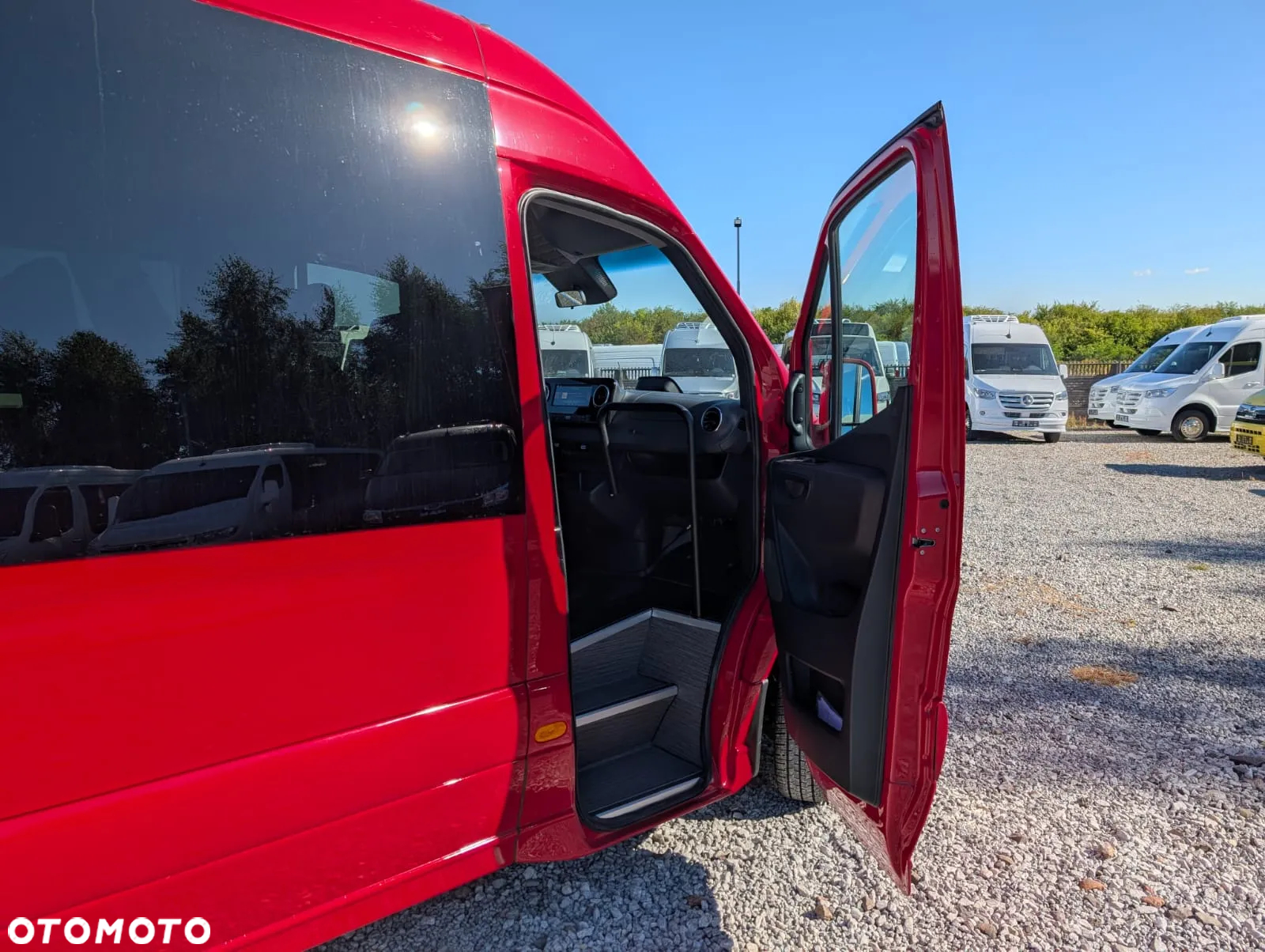 Mercedes-Benz Sprinter 517 - 13