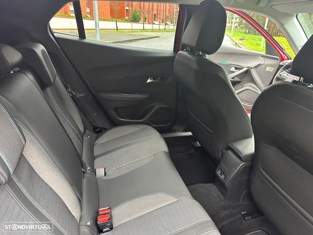 Peugeot e-2008 50 kWh Allure Pack - 9