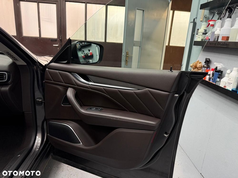 Maserati Levante - 18