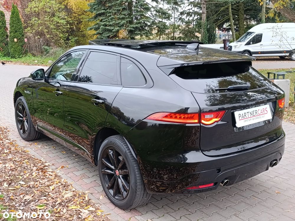 Jaguar F-Pace 25t AWD R-Sport - 4