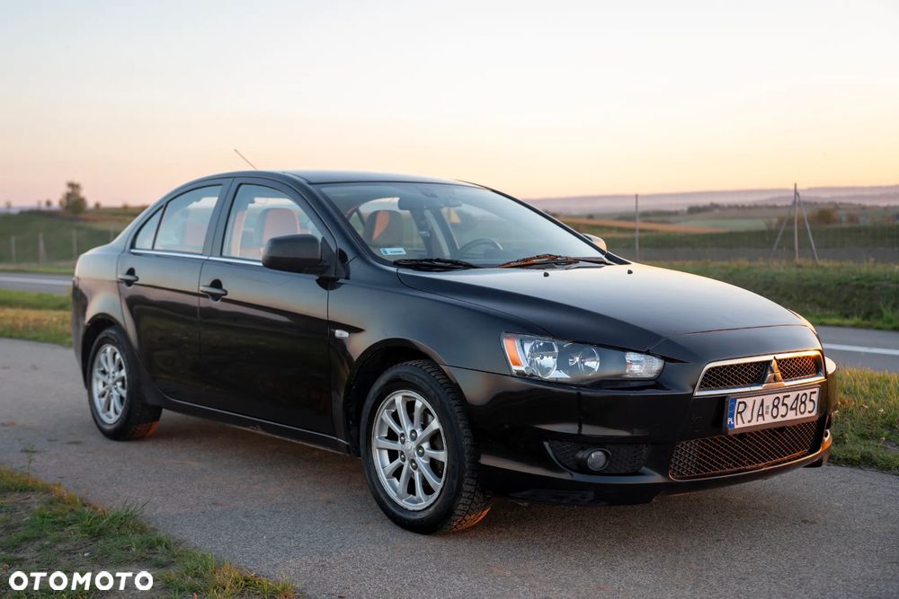 Mitsubishi Lancer 1.8 Invite CVT - 1