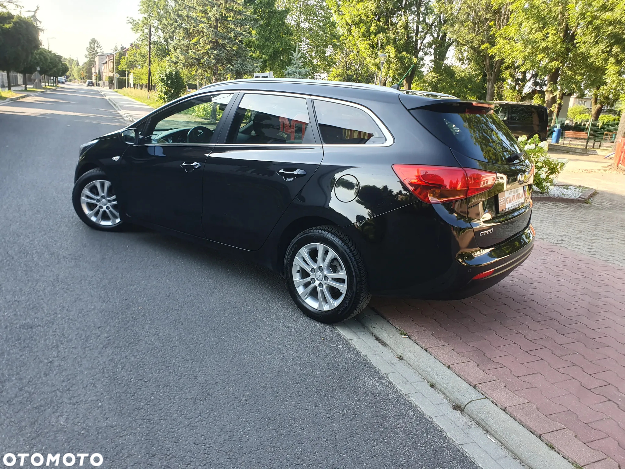 Kia Ceed 1.6 GDI SW Vision - 35