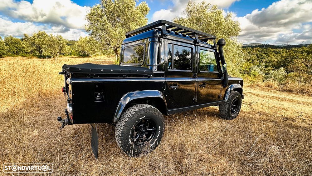Land Rover Defender 110 Crew Cab SE - 4