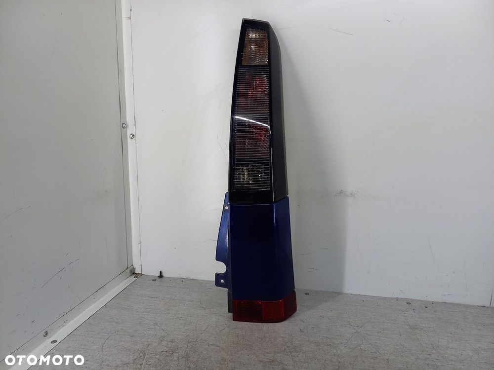 LAMPA TYLNA PRAWA OPEL MERIVA A 13130028 - 1