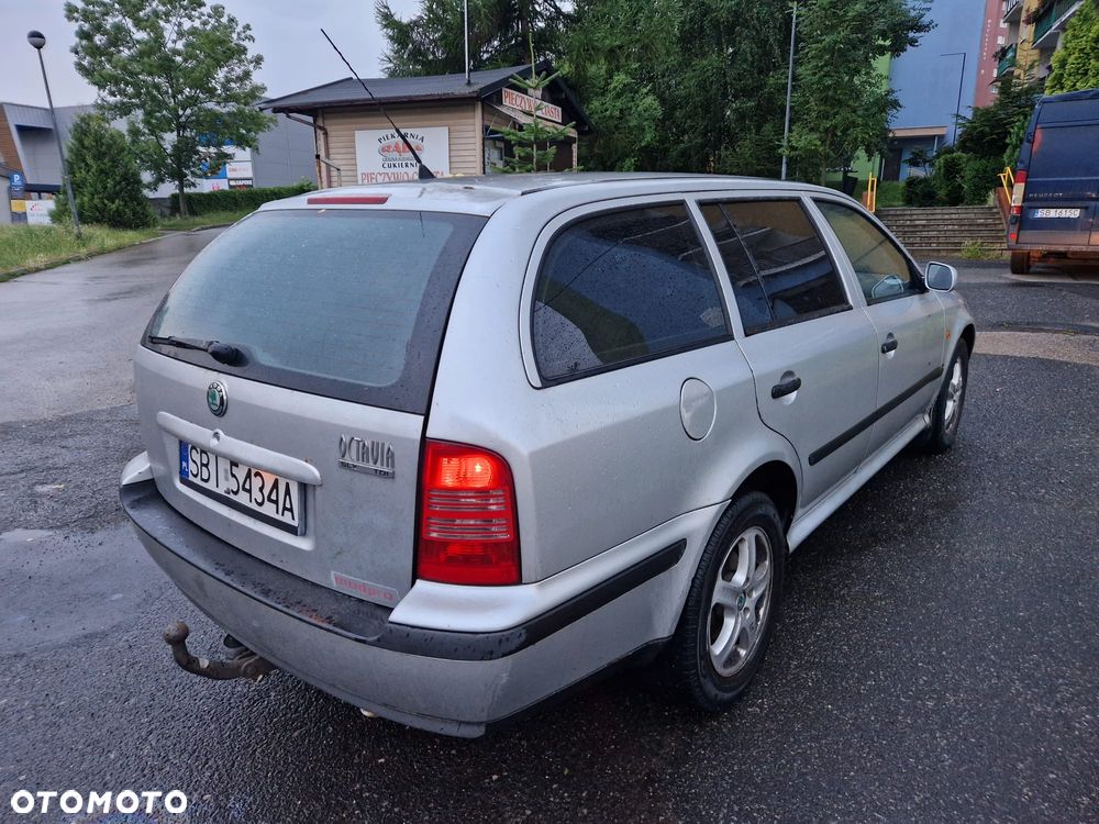 Skoda Octavia - 2