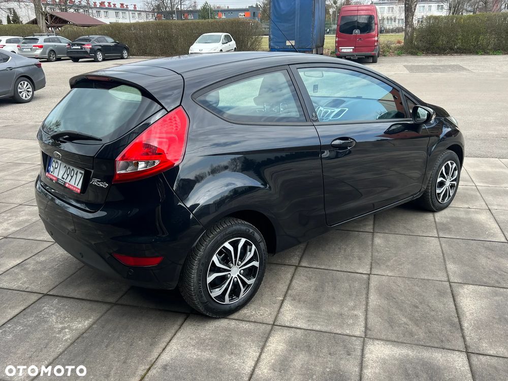 Ford Fiesta 1.25 Champions Edition - 24