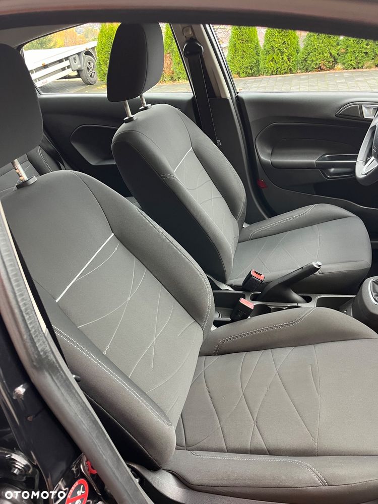 Ford Fiesta 1.25 Ghia - 13