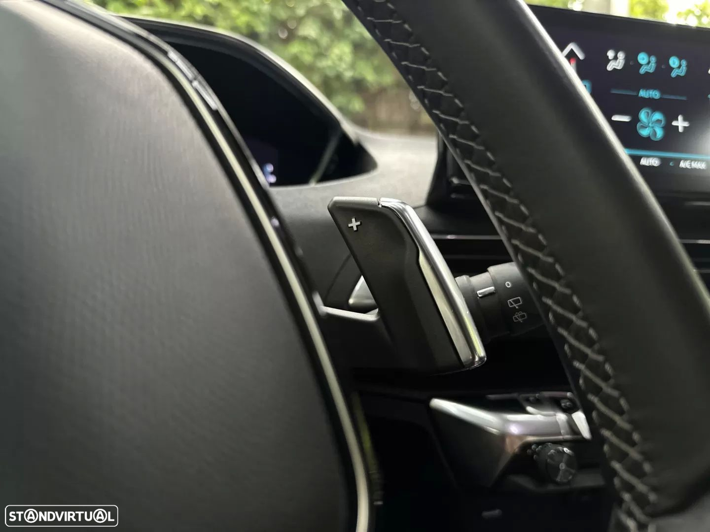 Peugeot 3008 1.6 Hybrid Allure Pack e-EAT8 - 24