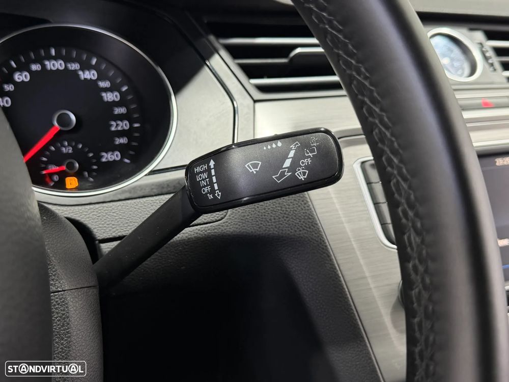 VW Passat Variant 1.6 TDI Confortline - 27